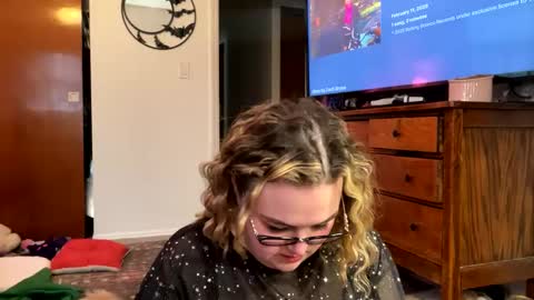 maroon_moon online show from February 13, 7:10 pm