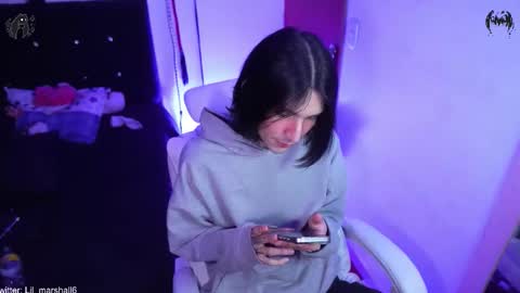 Snapshot of marshall_cazher chatting on February 4, 1:44 am marshall online show from February 4, 1:44 am