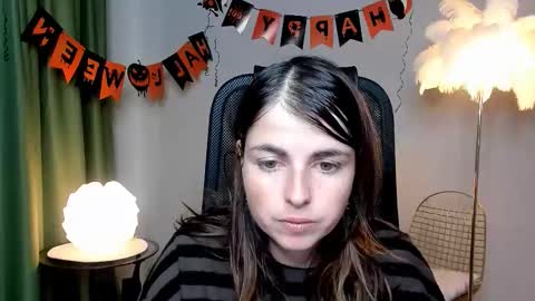 martaedams online show from October 25, 6:21 am