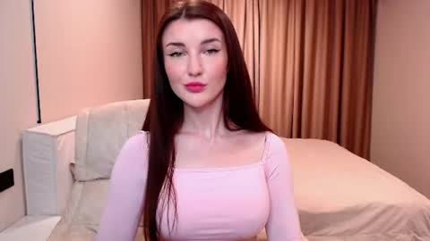 Snapshot of marti_lovely chatting on August 6, 8:00 pm Marti online show from August 6, 8:00 pm