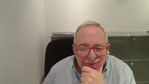 Snapshot of martin_1947 chatting on January 5, 6:33 pm martin_1947 online show from January 5, 6:33 pm