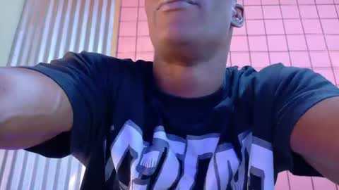 Snapshot of martin_killer chatting on June 20, 7:27 pm Martin online show from June 20, 7:27 pm