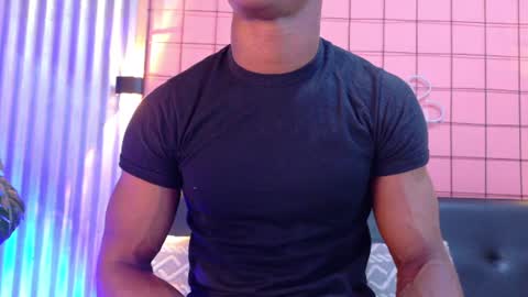 Snapshot of martin_killer chatting on June 27, 7:19 pm Martin online show from June 27, 7:19 pm