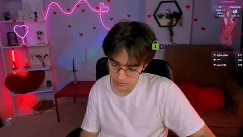 Snapshot of martin_neil chatting on February 23, 10:29 pm Martin online show from February 23, 10:29 pm