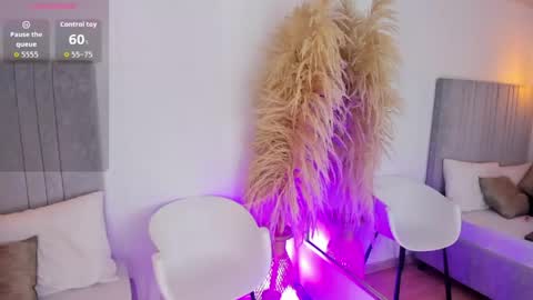 mari online show from May 23, 8:35 pm