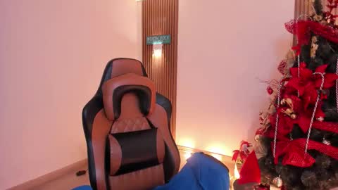   MARTINA   online show from December 20, 12:45 pm