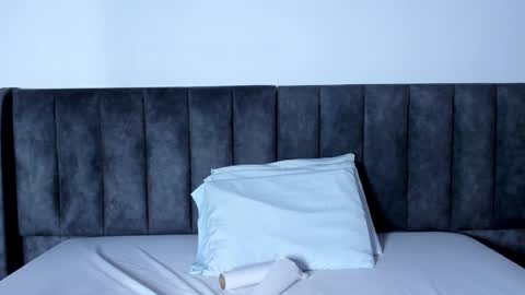 Laura online show from January 26, 7:41 pm