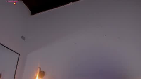 Laura online show from November 12, 7:46 pm