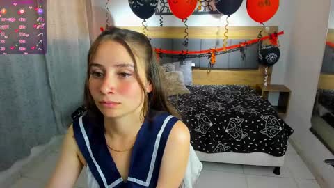 Snapshot of martina_lujann chatting on October 9, 12:58 pm M A R T I N A online show from October 9, 12:58 pm