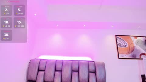 Snapshot of martina_mancinii chatting on February 9, 3:34 pm Martina online show from February 9, 3:34 pm