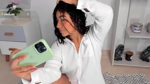 Snapshot of martina_monst chatting on December 27, 10:59 pm martina Monst online show from December 27, 10:59 pm