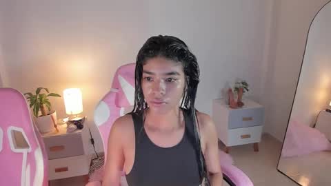 Snapshot of martina_monst chatting on October 2, 10:06 pm martina Monst online show from October 2, 10:06 pm