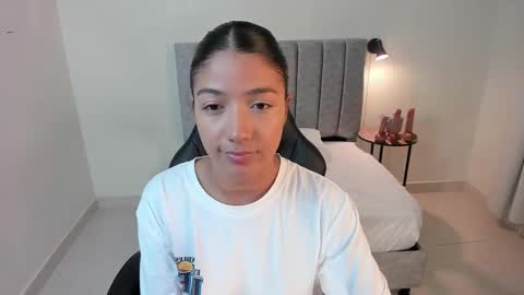 Snapshot of martina_monst chatting on October 22, 2:34 am martina Monst online show from October 22, 2:34 am