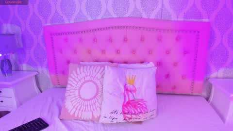 Martina online show from February 7, 11:45 am