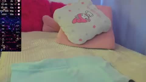 Snapshot of martina_robertss_ chatting on July 28, 8:52 pm Martina online show from July 28, 8:52 pm