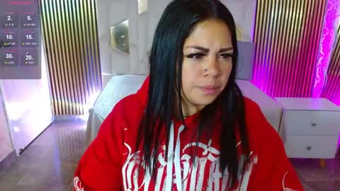 Hey im martina online show from May 4, 3:13 am