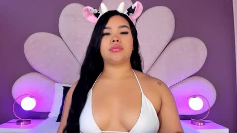 Snapshot of martinagarcia__ chatting on October 21, 11:33 am Martina Garcia online show from October 21, 11:33 am