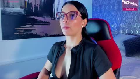 martina rizzi online show from February 2, 8:40 pm