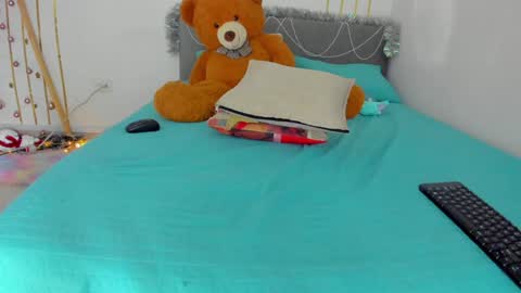 ...  ... online show from December 3, 11:13 pm