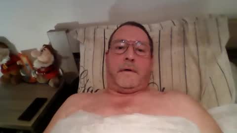Hotguy61 online show from October 16, 9:05 pm