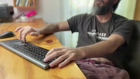 Snapshot of martincito22xl chatting on December 10, 3:12 pm Martincito online show from December 10, 3:12 pm