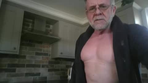 Snapshot of martinrgbxxxx chatting on March 8, 2:30 pm martinrgbxxxx online show from March 8, 2:30 pm