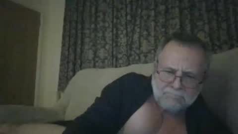 Snapshot of martinrgbxxxx chatting on February 6, 11:30 pm martinrgbxxxx online show from February 6, 11:30 pm