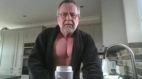 martinrgbxxxx online show from March 25, 8:53 am