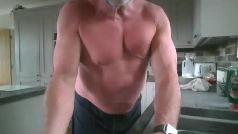 martinrgbxxxx online show from June 2, 7:32 am