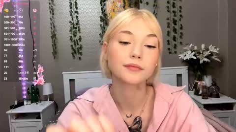 Lisa online show from February 15, 12:14 pm