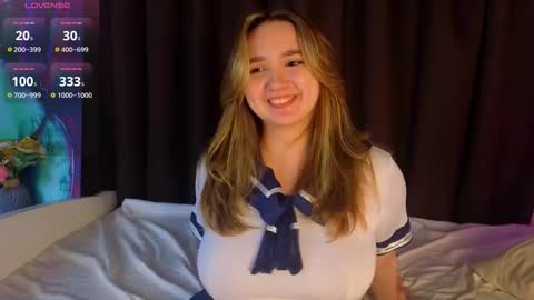 Snapshot of mary_broks chatting on October 17, 7:00 am mary_broks online show from October 17, 7:00 am