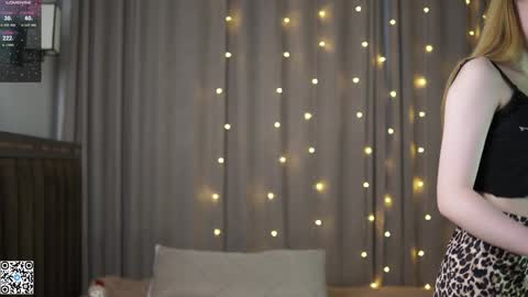 Mary online show from December 14, 1:16 pm