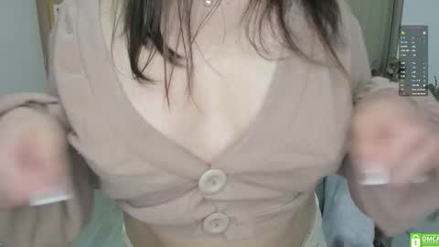 Girl of your dreams  online show from November 29, 2:14 am