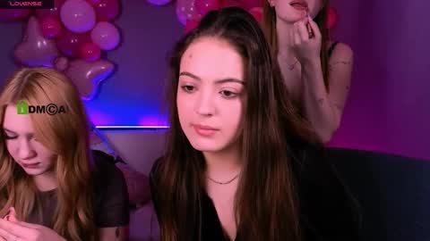 Snapshot of mary_meow_hot chatting on February 12, 8:37 pm Mary online show from February 12, 8:37 pm