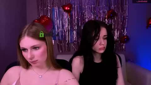 Snapshot of mary_meow_hot chatting on February 18, 11:22 pm Mary online show from February 18, 11:22 pm