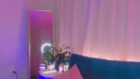 Mary online show from February 7, 2:15 am