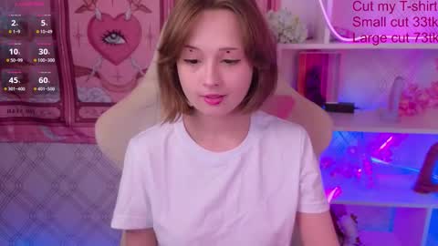 Snapshot of mary_u chatting on September 25, 3:43 am Ur Mary online show from September 25, 3:43 am