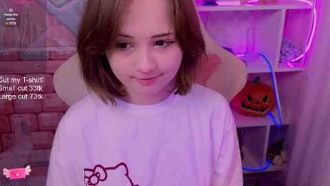Snapshot of mary_u chatting on October 15, 4:56 am Ur Mary online show from October 15, 4:56 am