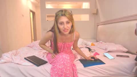 Snapshot of marya442004 chatting on October 1, 1:22 am marya442004 online show from October 1, 1:22 am