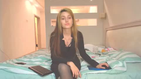 Snapshot of marya442004 chatting on October 14, 5:14 pm marya442004 online show from October 14, 5:14 pm