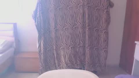 maryam_arabicmilk online show from November 22, 3:22 pm