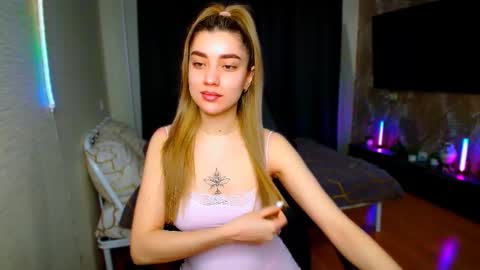 Snapshot of maryam_xs chatting on March 27, 12:38 am maryam online show from March 27, 12:38 am