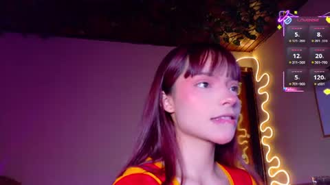 Snapshot of maryberry__ chatting on June 12, 4:11 am online show from June 12, 4:11 am