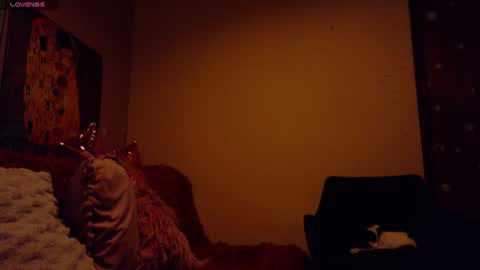 Snapshot of maryberry__ chatting on June 15, 2:36 am online show from June 15, 2:36 am