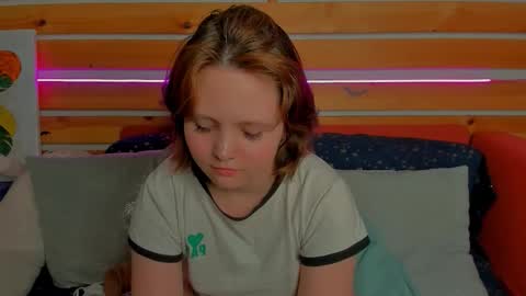 marybryantt online show from February 16, 8:21 am