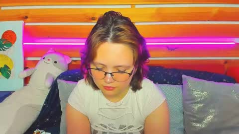 marybryantt online show from February 28, 1:39 am