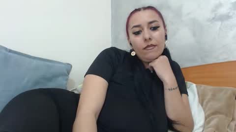 maryem online show from March 26, 1:06 pm