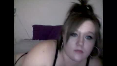 Snapshot of maryjane7036 chatting on February 9, 12:19 pm maryjane7036 online show from February 9, 12:19 pm