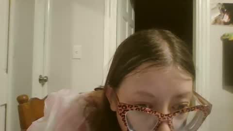 maryjaneflowers online show from December 16, 10:29 am