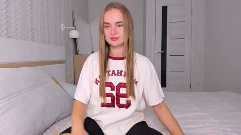 Snapshot of marylee_21 chatting on October 12, 7:57 pm Mari online show from October 12, 7:57 pm